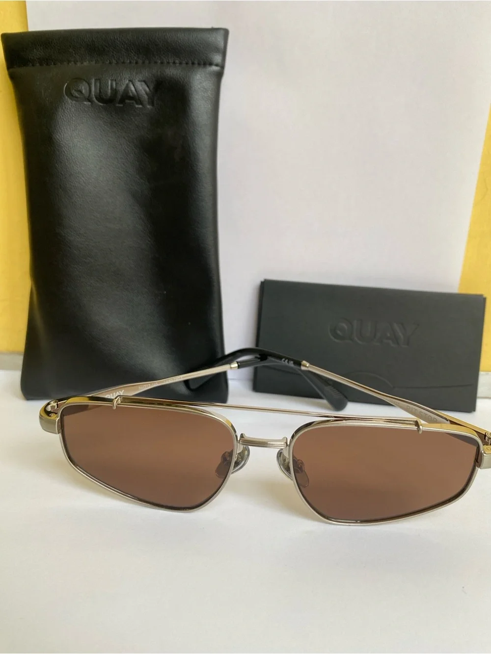 Quay Australia Men’s Brown Lens Metal Frame Sunglasses The Pit Stop brand new